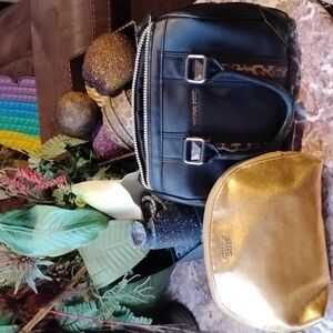 Vintage Victoria's secret purse #free pouch